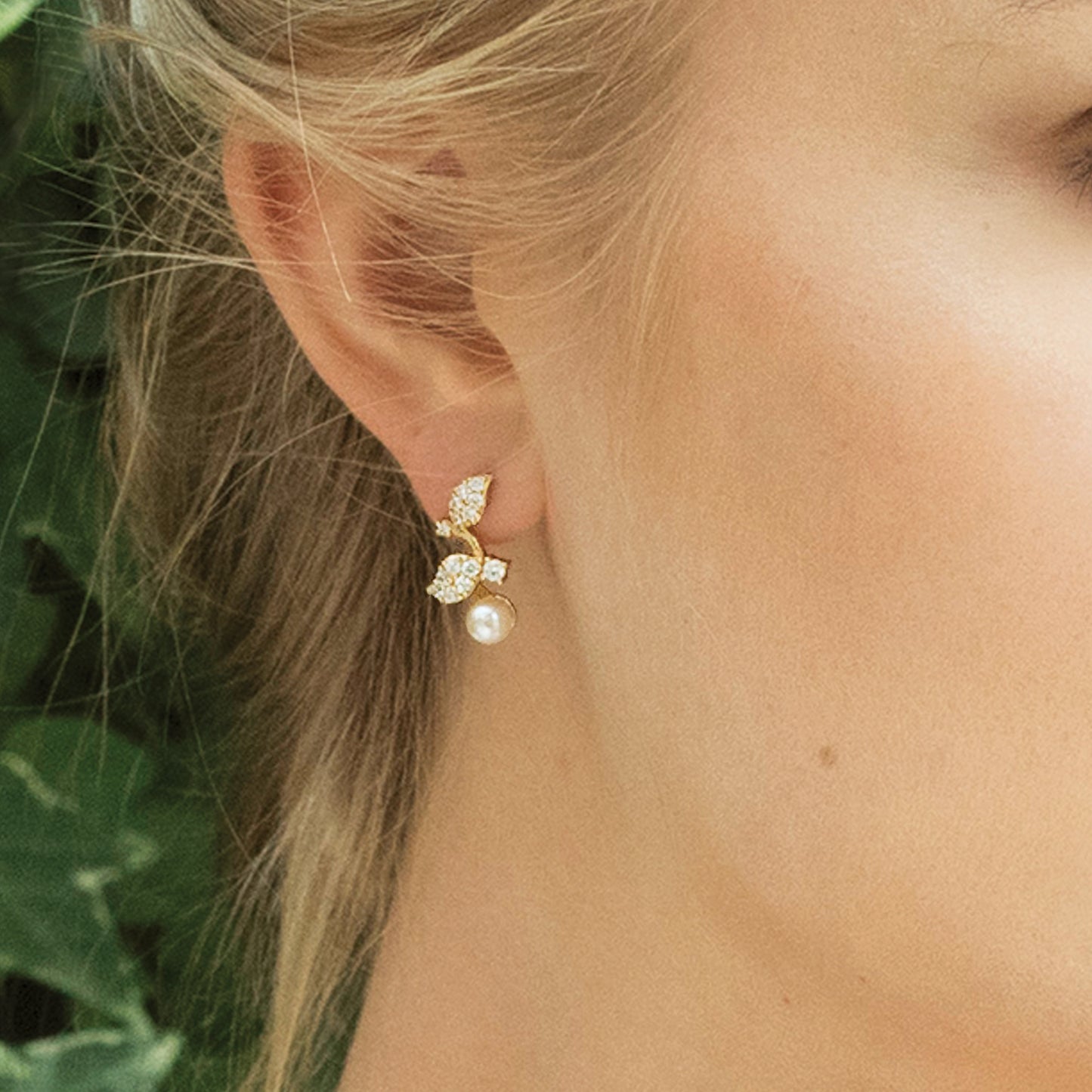 Aalya - Gold Crystal and Pearl Leaf Earrings