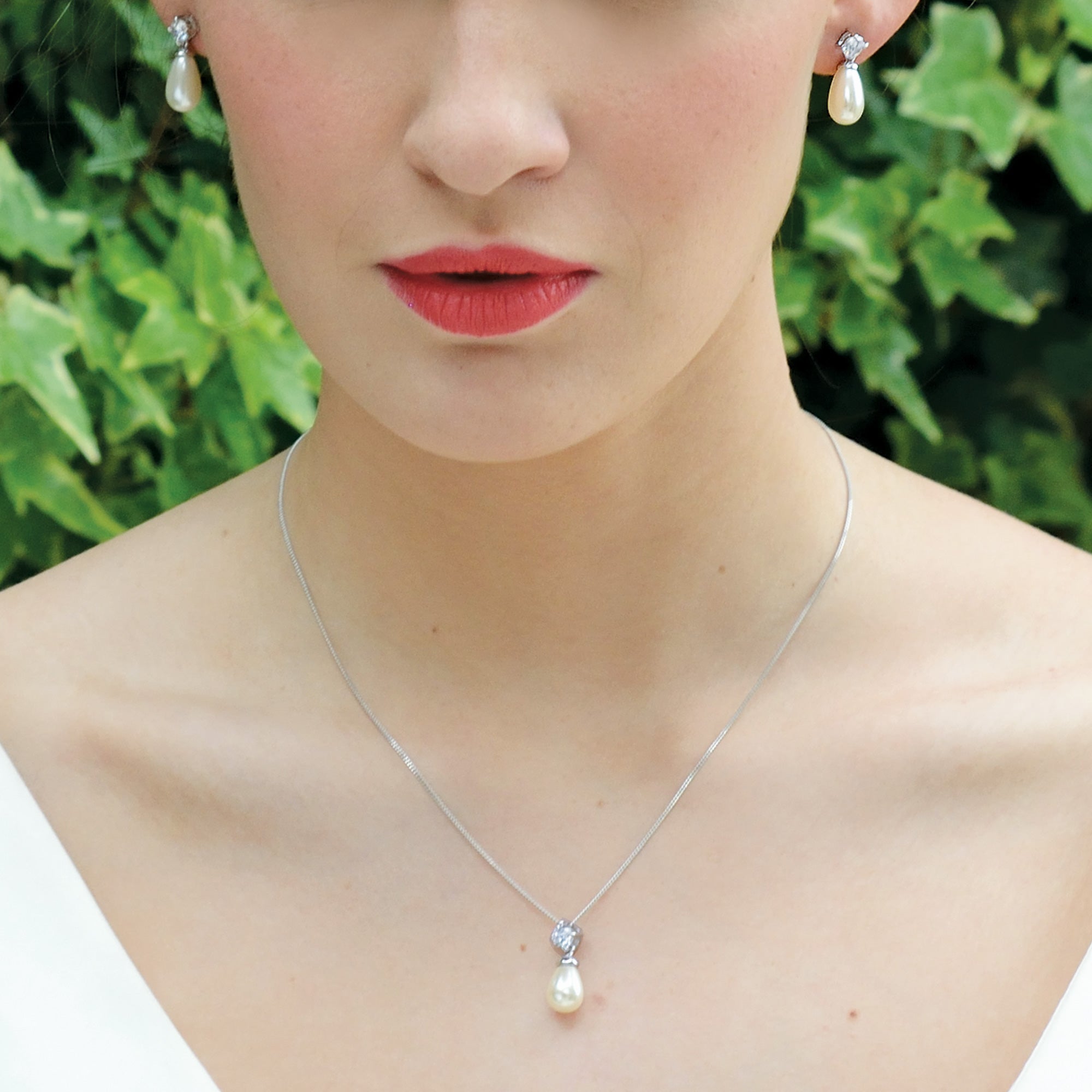 Teardrop Pearl Necklace – J&CO Jewellery